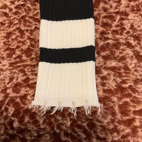 JLUXLABEL Distressed Cropped Ribbed Breton Striped Top, M. - Picture 7 of 10